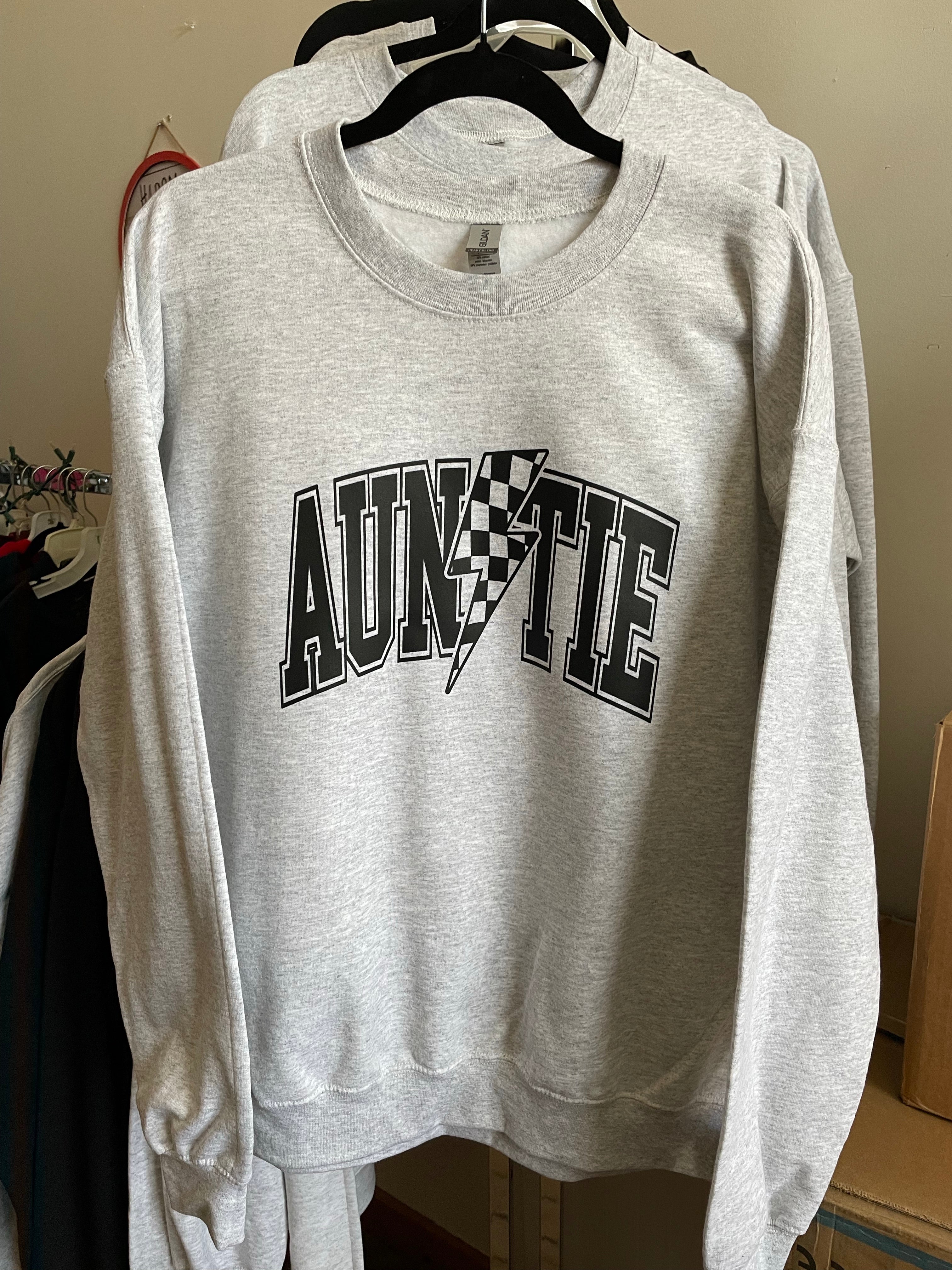 Sweatshirts-Crewneck-Hoodies-Graphics-Embroidered